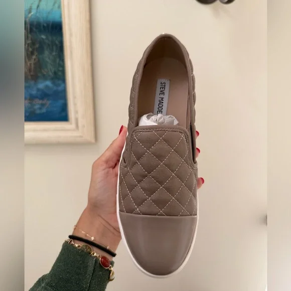 Steve Madden Zaander Slip-On Sneakers in Gray - Picture 3 of 6